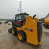 XCMG XC740K Skid Steer Loader (2) XCMG XC740K Skid Steer Loader