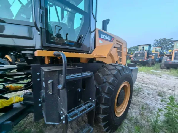 XCMG XC948 Wheel Loader (1) XCMG XC948 4 Ton Loader Wheel Loader
