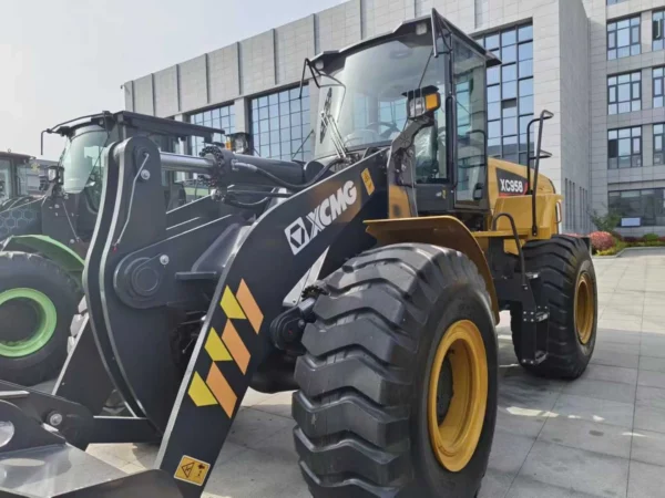 XCMG XC958 Wheel Loader (3) XCMG XC958 5 Ton Wheel Loader