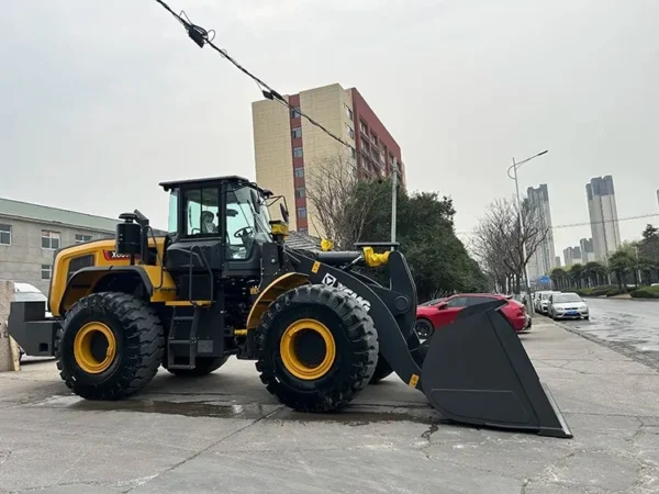 XCMG XC978 Wheel Loader (2) XCMG XC978 7 Ton Large Wheel Loader