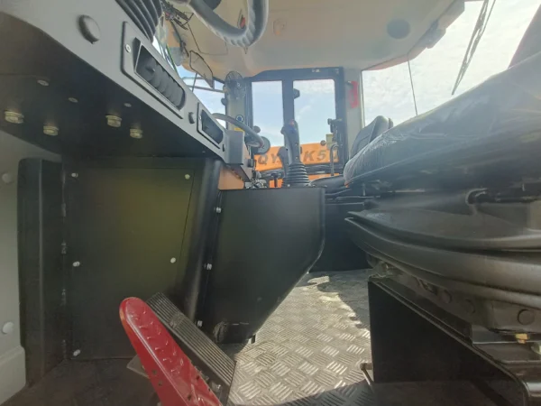 XCMG XD103 Dual Drum Road Roller (4) XCMG XD103 Road Roller Machine Dual Drum Road Roller
