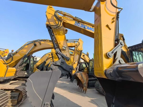 XCMG XE155GA 15 Ton
