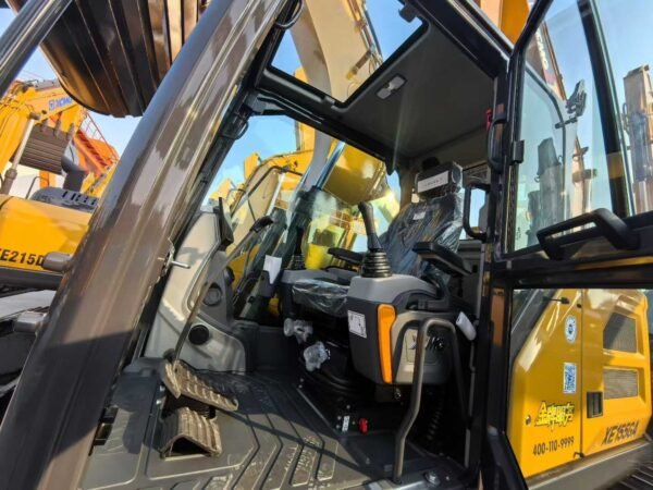XCMG XE155GA 15 Ton