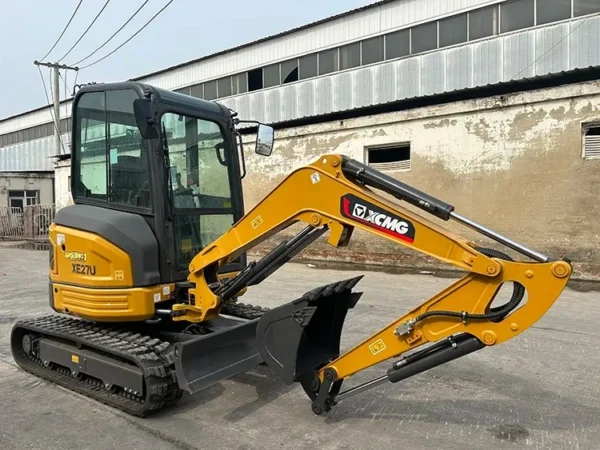 XCMG XE27U Mini Excavator (3) XCMG XE27U 2.7 Ton Mini Excavator