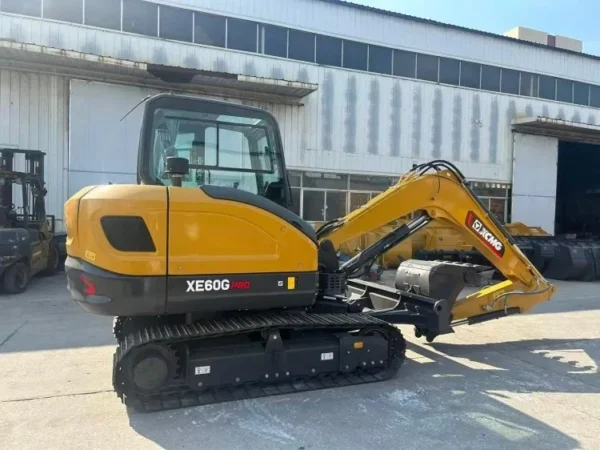 XCMG XE60GA Excavator (4) XCMG XE60GA 6 Ton Excavators