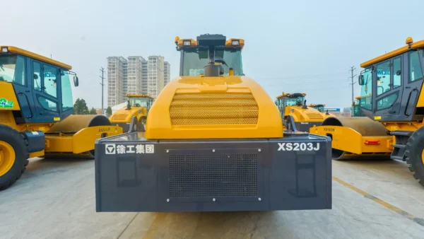 XCMG XS203J Single Drum Road Roller (3) XCMG XS203J 20 Ton Single Drum Road Roller