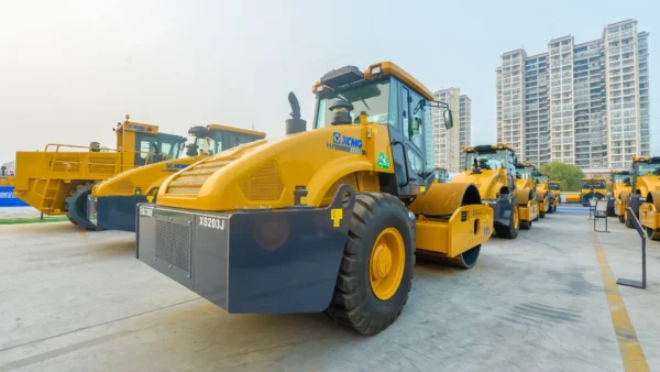 XCMG XS203J Single Drum Road Roller (4) XCMG XS203J 20 Ton Single Drum Road Roller