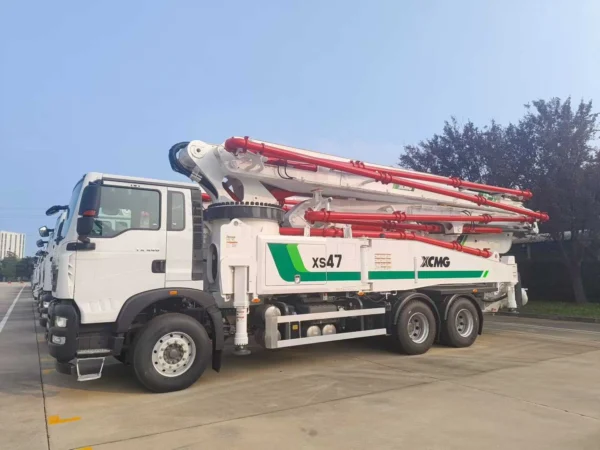 XCMG XS47 Concrete Pump (2) XCMG XS47 Concrete Pump Rental
