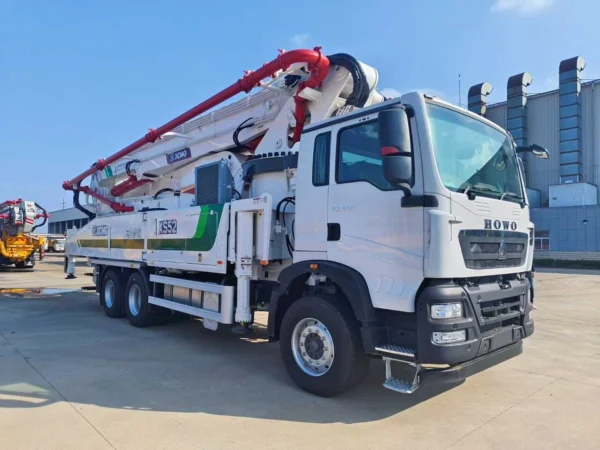 XCMG XS52 Concrete Pump (3) XCMG XS52 Concrete Pump For Sale